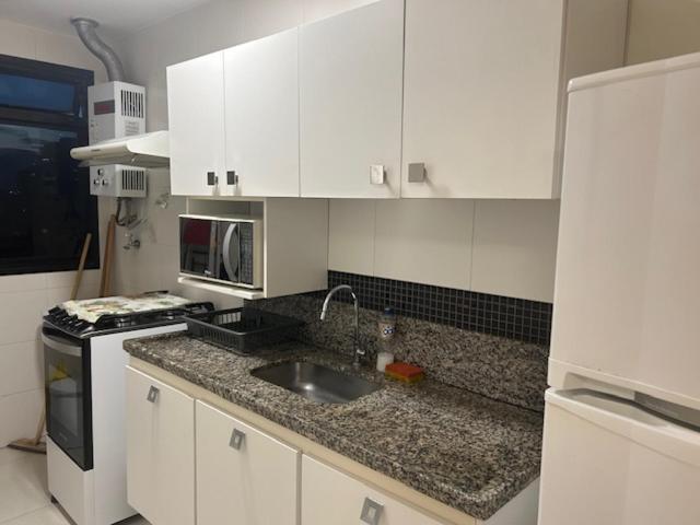 Lindo Apto No Barrabela, Todo Equipado, Com Arcondicionados Split Novos No Quarto E Na Sala, Limpissimo, Cheiroso, Novinho, Condominio Em Frente A Praia, Com Piscina Aquecida, Sauna, Quadra, Academia, Lavanderia, Salao De Beleza, Restaurantes, Mercad Rio de Janeiro Exterior foto